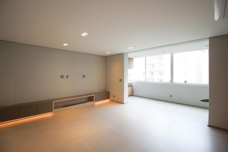Apartamento à venda com 182m², 3 quartos e 1 vaga Apartamento à venda com 182m², 3 quartos e 1 vagaSala