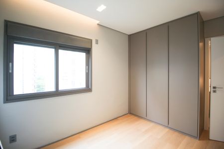 Apartamento à venda com 182m², 3 quartos e 1 vaga Apartamento à venda com 182m², 3 quartos e 1 vagaSuíte 2