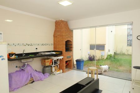 Apartamento para alugar com 30m², 1 quarto e sem vagaÁrea comum - Salão de festas