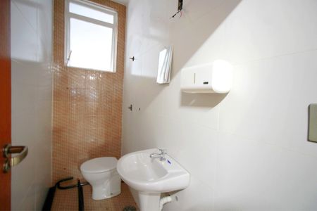 Casa para alugar com 700m², 5 quartos e 2 vagasLavabo da Sala