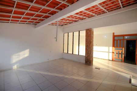 Casa para alugar com 700m², 5 quartos e 2 vagasSala multiuso