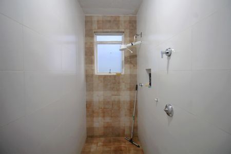 Casa para alugar com 700m², 5 quartos e 2 vagasBanheiro