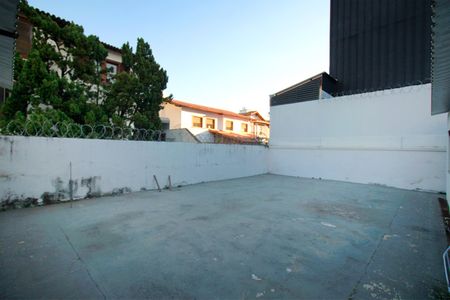 Casa para alugar com 700m², 5 quartos e 2 vagasQuintal