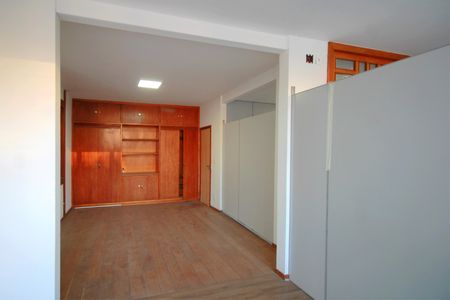 Casa para alugar com 700m², 5 quartos e 2 vagasQuarto 3