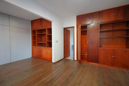 Casa para alugar com 700m², 5 quartos e 2 vagasSuite 1