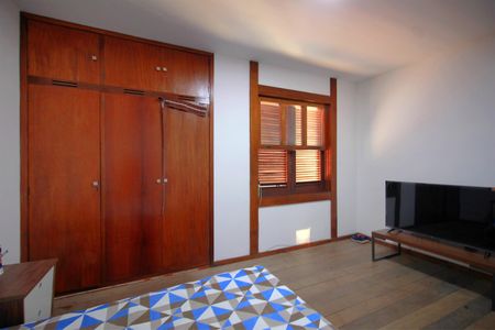 Casa para alugar com 700m², 5 quartos e 2 vagasQuarto 4