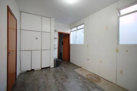 Casa para alugar com 700m², 5 quartos e 2 vagasSuite 2