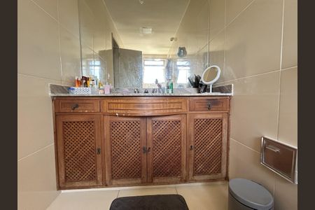 Apartamento para alugar com 79m², 2 quartos e 1 vagaBanheiro da Suíte