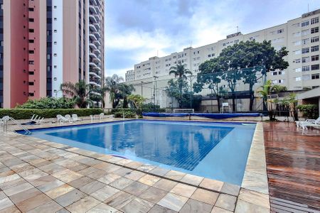 Apartamento à venda com 73m², 3 quartos e 2 vagas Apartamento à venda com 73m², 3 quartos e 2 vagasÁrea comum - Piscina