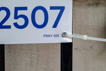 Apartamento à venda com 73m², 3 quartos e 2 vagas Apartamento à venda com 73m², 3 quartos e 2 vagasFRAY-325