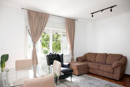 Sala de apartamento para alugar com 3 quartos, 85m² em Santana, Porto Alegre