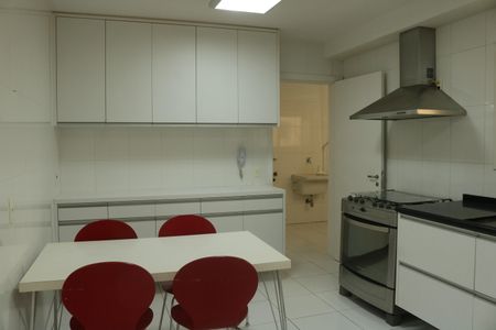 Apartamento para alugar com 163m², 3 quartos e 3 vagasCozinha
