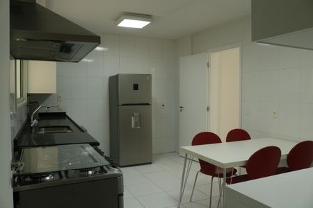 Apartamento para alugar com 163m², 3 quartos e 3 vagasCozinha