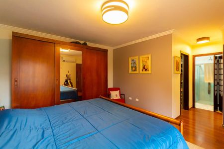 Casa para alugar com 300m², 4 quartos e 2 vagasSuíte