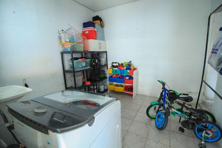 Casa à venda com 100m², 3 quartos e 2 vagas