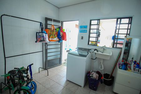 Casa à venda com 100m², 3 quartos e 2 vagas