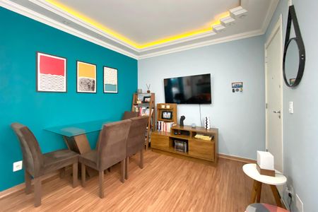 Sala de apartamento à venda com 2 quartos, 45m² em Diamante, Contagem