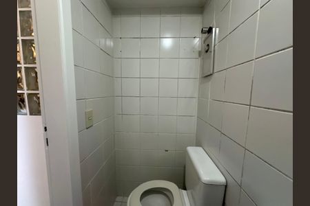 Apartamento para alugar com 211m², 4 quartos e 2 vagasBanheiro de serviço
