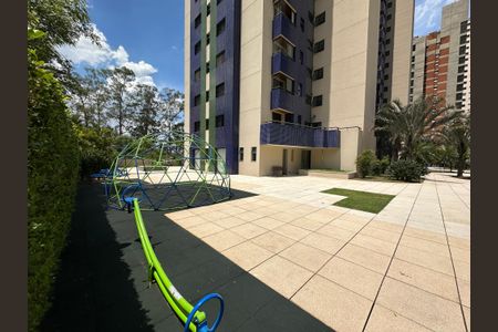 Apartamento para alugar com 211m², 4 quartos e 2 vagasÁrea comum - Playground