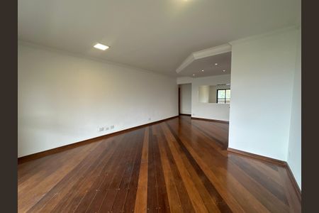 Apartamento para alugar com 211m², 4 quartos e 2 vagasSala