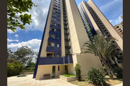 Apartamento para alugar com 211m², 4 quartos e 2 vagasFachada