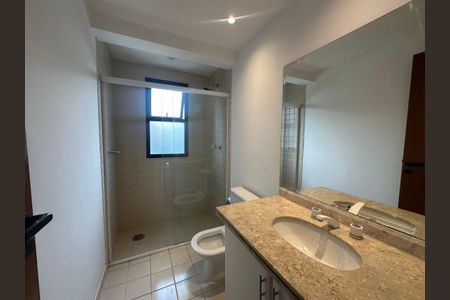 Apartamento para alugar com 211m², 4 quartos e 2 vagasBanheiro da Suíte 1