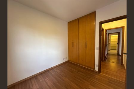Apartamento para alugar com 211m², 4 quartos e 2 vagasQuarto 1