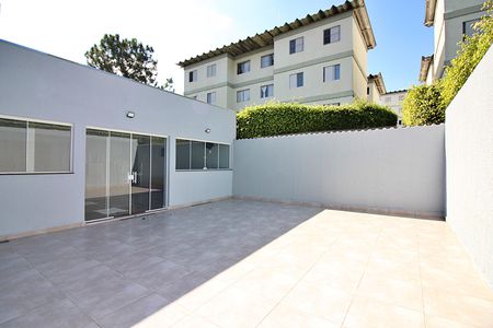 Apartamento para alugar com 59m², 2 quartos e 1 vagaÁrea comum