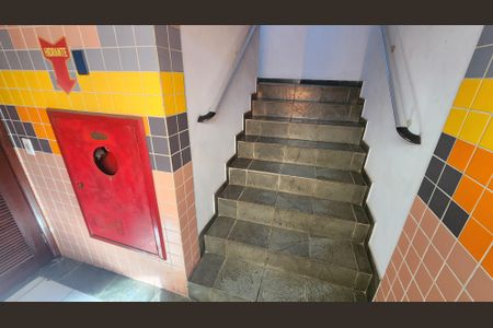 Apartamento para alugar com 124m², 3 quartos e 1 vagaEscada