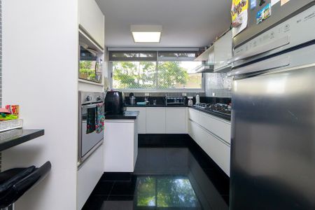 Apartamento à venda com 226m², 3 quartos e 3 vagasCozinha