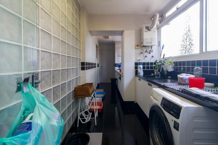 Apartamento à venda com 226m², 3 quartos e 3 vagasÁrea de Serviço