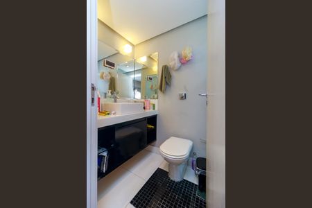 Apartamento à venda com 226m², 3 quartos e 3 vagasSuíte 3 - Banheiro