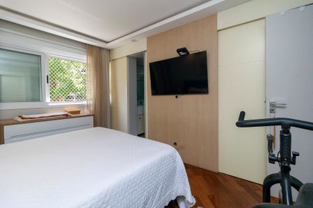 Apartamento à venda com 226m², 3 quartos e 3 vagasSuíte 2