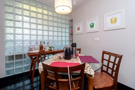 Apartamento à venda com 226m², 3 quartos e 3 vagasCozinha - Copa