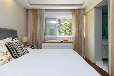 Apartamento à venda com 226m², 3 quartos e 3 vagasSuíte 2