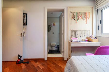 Apartamento à venda com 226m², 3 quartos e 3 vagasSuíte 3