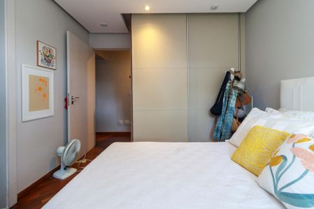 Apartamento à venda com 226m², 3 quartos e 3 vagasSuíte