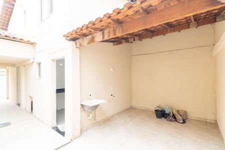 Casa de condomínio para alugar com 75m², 2 quartos e 2 vagas Casa de condomínio para alugar com 75m², 2 quartos e 2 vagasÁrea de Serviço