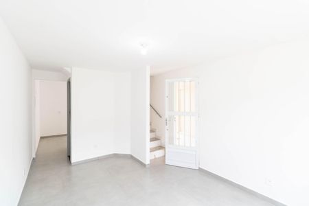 Sala de casa de condomínio para alugar com 2 quartos, 75m² em Campo Grande, Rio de Janeiro