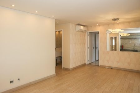 Apartamento para alugar com 117m², 3 quartos e 2 vagas Apartamento para alugar com 117m², 3 quartos e 2 vagasSala