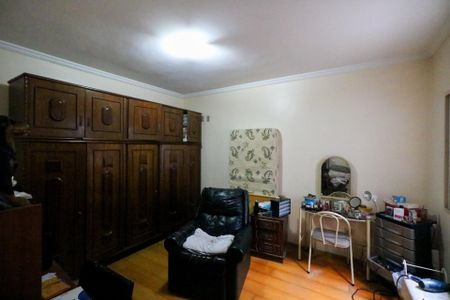 Casa à venda com 325m², 5 quartos e 2 vagasQuarto 2