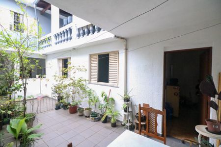 Casa à venda com 325m², 5 quartos e 2 vagasQuintal
