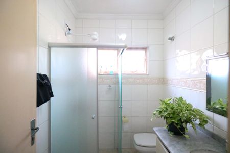 Casa à venda com 325m², 5 quartos e 2 vagasBanheiro Social 1