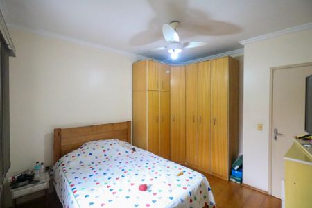 Casa à venda com 325m², 5 quartos e 2 vagasSuíte