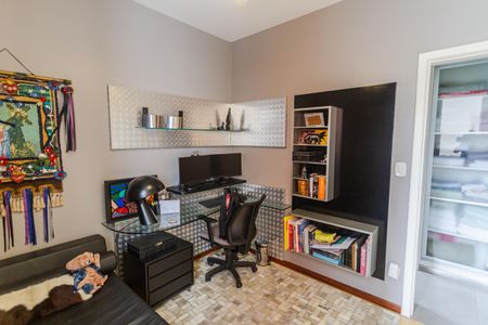 Apartamento à venda com 155m², 4 quartos e 3 vagasQuarto 2