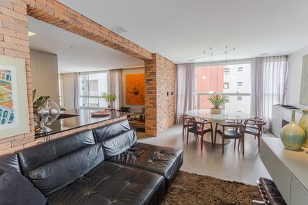 Apartamento à venda com 155m², 4 quartos e 3 vagasSala 2