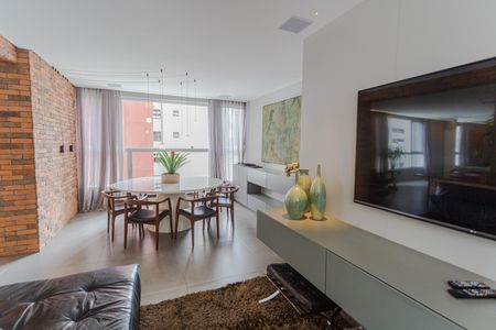 Apartamento à venda com 155m², 4 quartos e 3 vagasSala 2