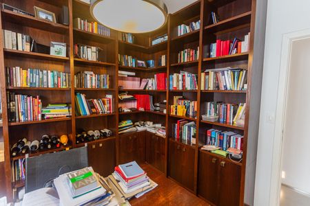 Apartamento à venda com 155m², 4 quartos e 3 vagasQuarto 4