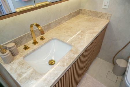 Apartamento para alugar com 136m², 3 quartos e 2 vagasBanheiro da Suíte 1