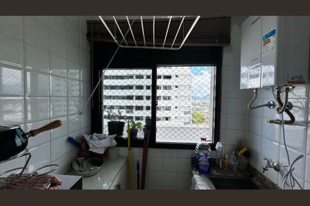 Apartamento para alugar com 70m², 2 quartos e 1 vagaÁrea de Serviço